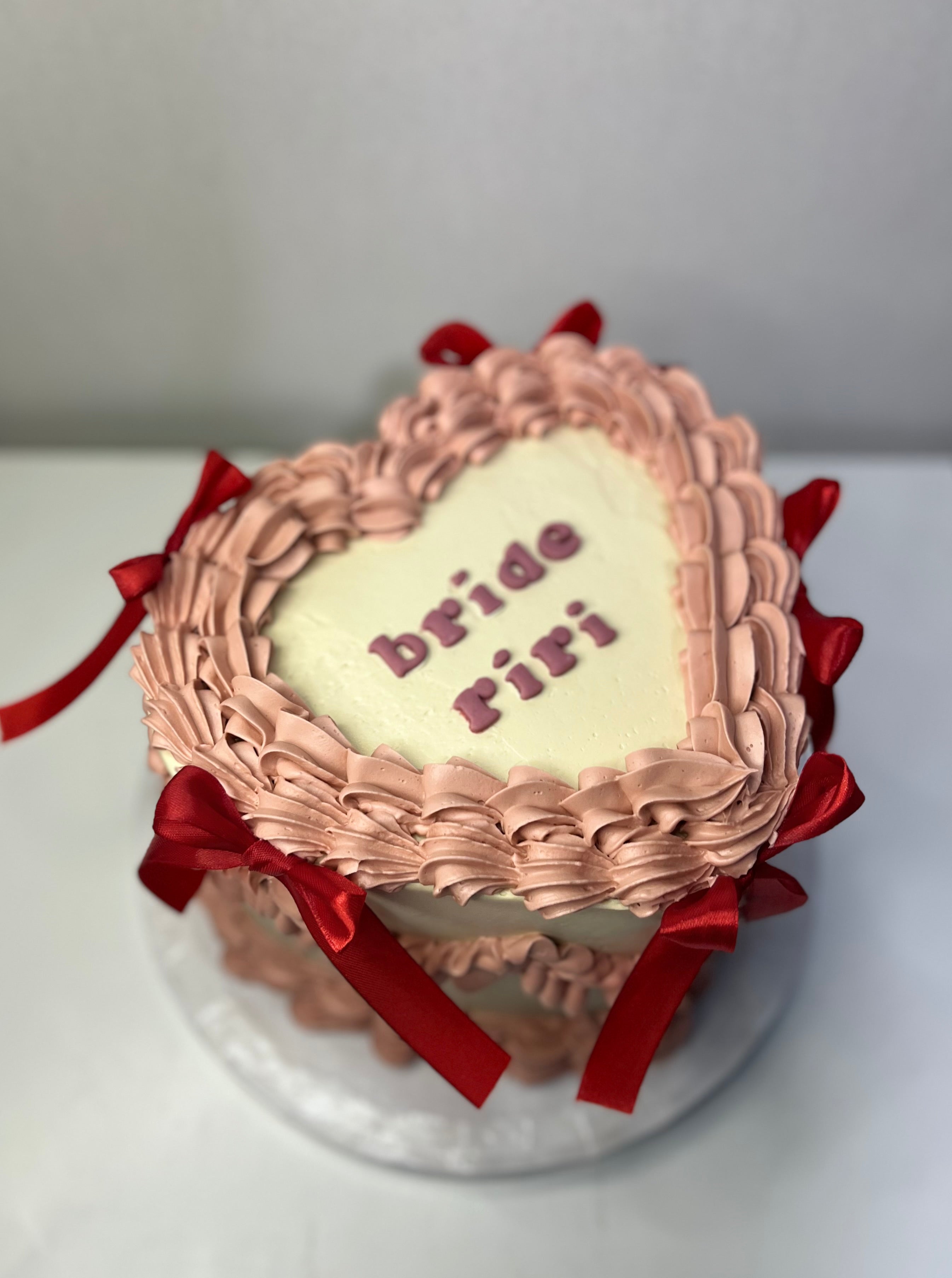 Vintage bride cake