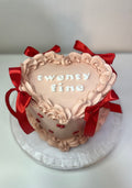 Twenties Vintage heart cake